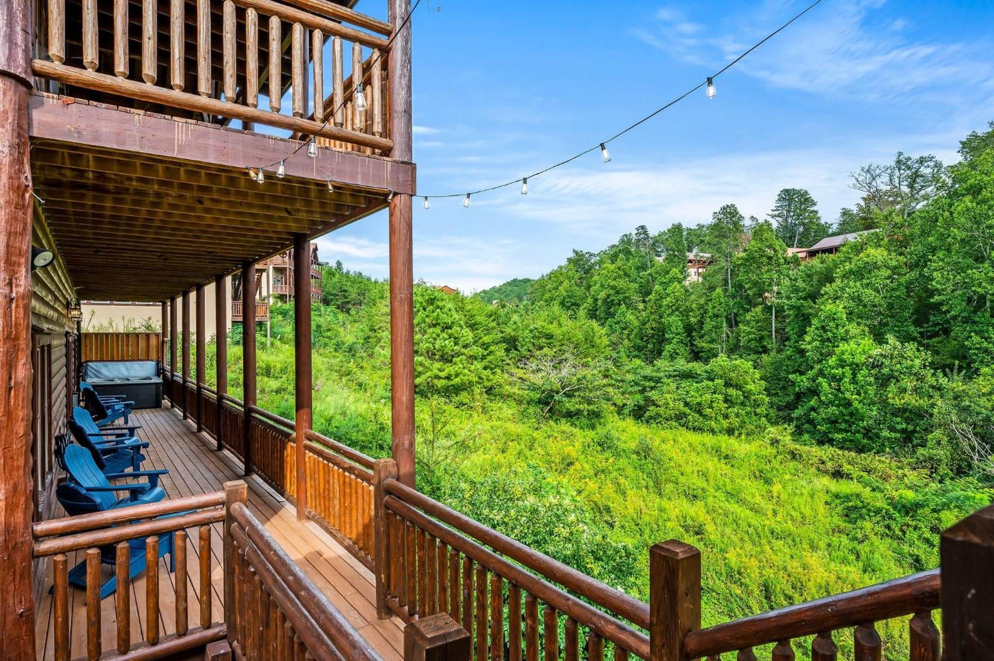 Smokey'S Paradise By Avantstay Sleeps 22 Pool Sevierville Eksteriør billede