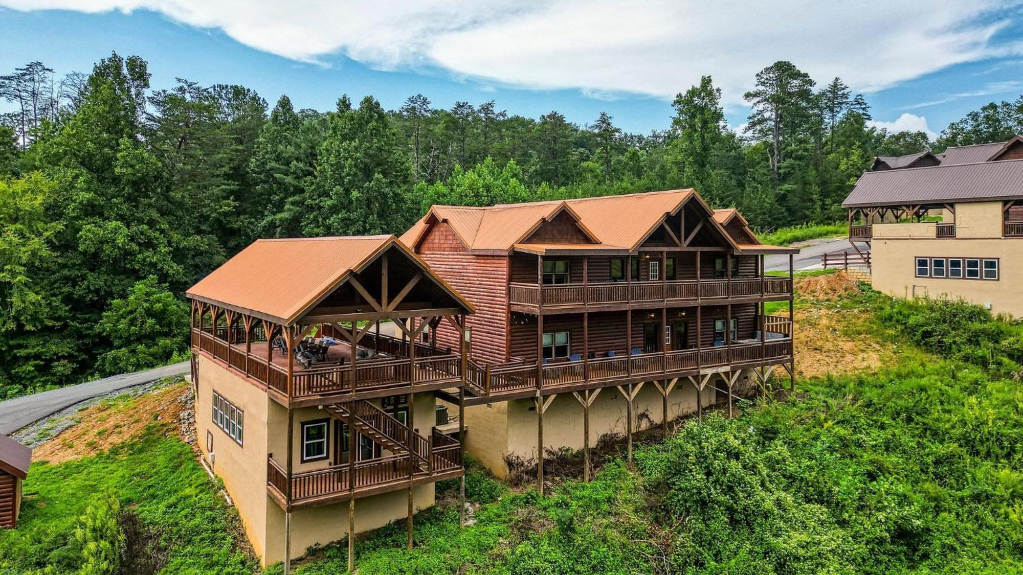 Smokey'S Paradise By Avantstay Sleeps 22 Pool Sevierville Eksteriør billede