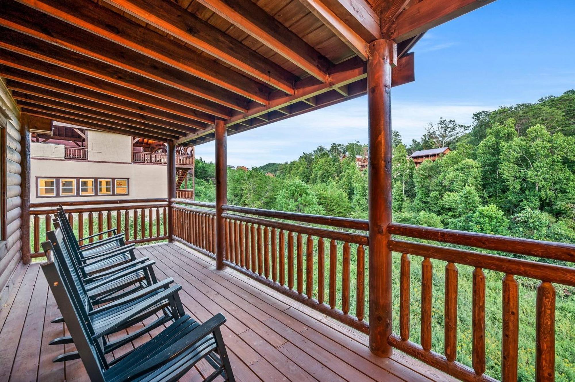 Smokey'S Paradise By Avantstay Sleeps 22 Pool Sevierville Eksteriør billede