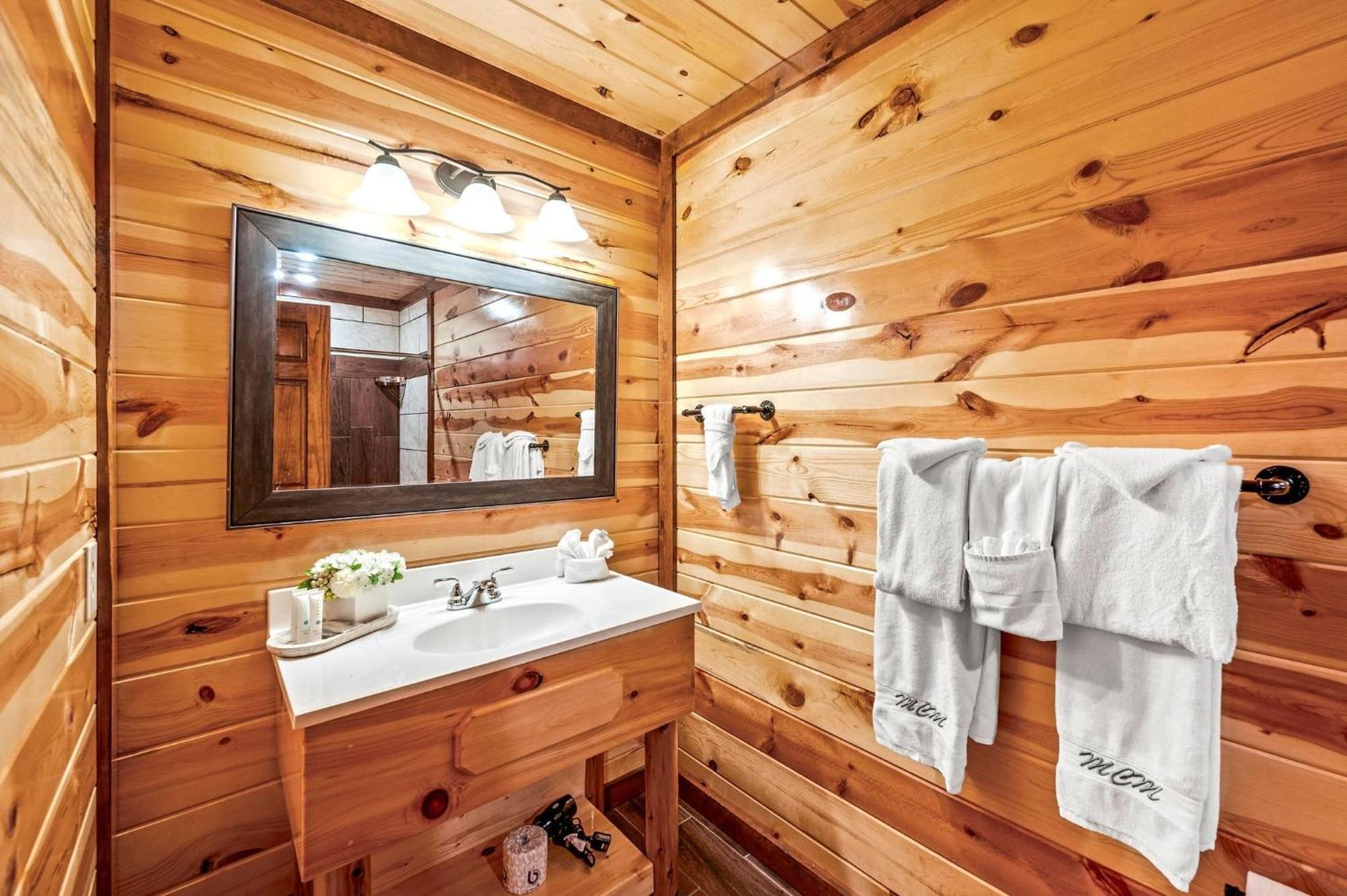 Smokey'S Paradise By Avantstay Sleeps 22 Pool Sevierville Eksteriør billede