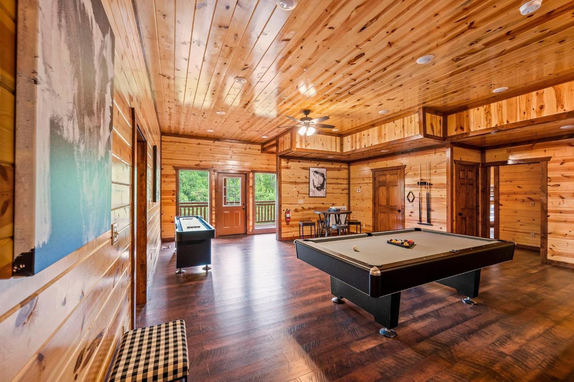 Smokey'S Paradise By Avantstay Sleeps 22 Pool Sevierville Eksteriør billede